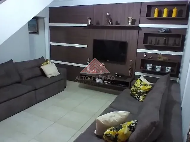 Sobrado com 125m² 2 quartos e 1 banheiro, à venda, no bairro Vila Bocaina em Mauá