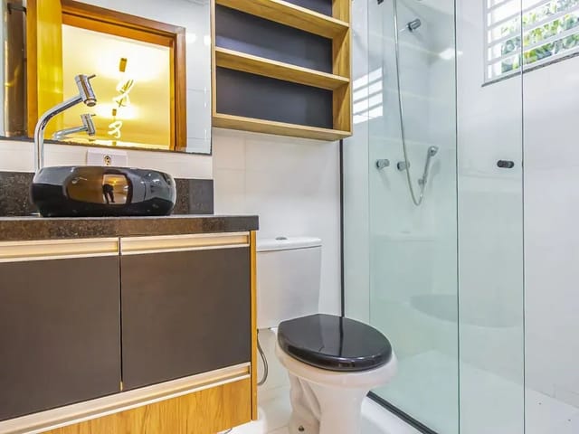 Casa 3 quartos e 3 banheiros, à venda, no bairro Portão em Curitiba