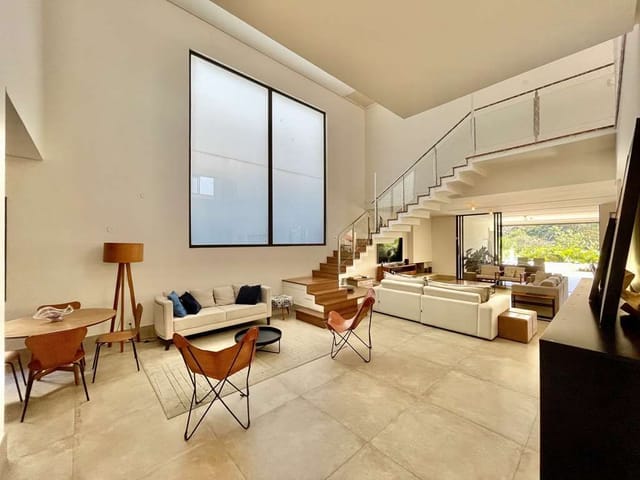Sobrado com 772m² 6 quartos e 8 banheiros, à venda, no bairro Rio Cotia em Cotia