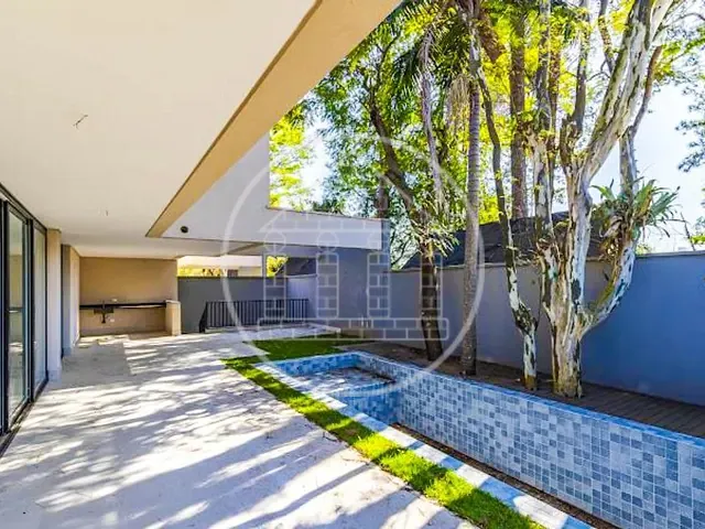 Sobrado com 584m² 4 quartos e 5 banheiros, à venda, no bairro Jardim Cordeiro em São Paulo