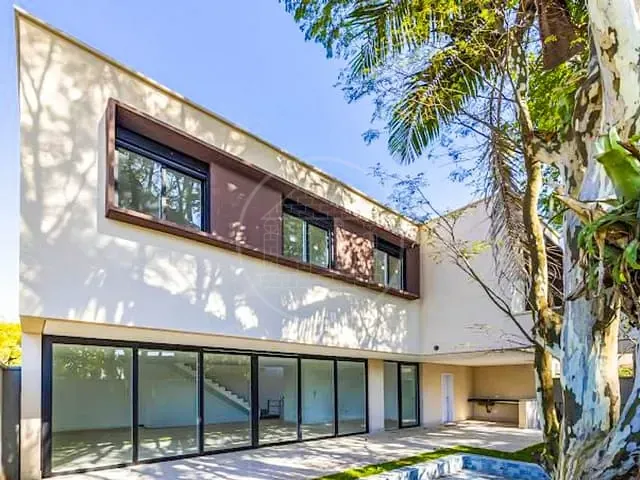 Sobrado com 584m² 4 quartos e 5 banheiros, à venda, no bairro Jardim Cordeiro em São Paulo