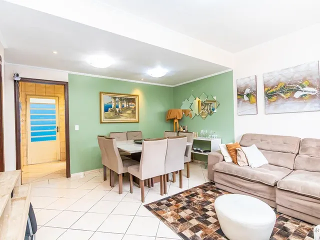 Sobrado com 101m² 3 quartos e 3 banheiros, à venda, no bairro Campo Comprido em Curitiba