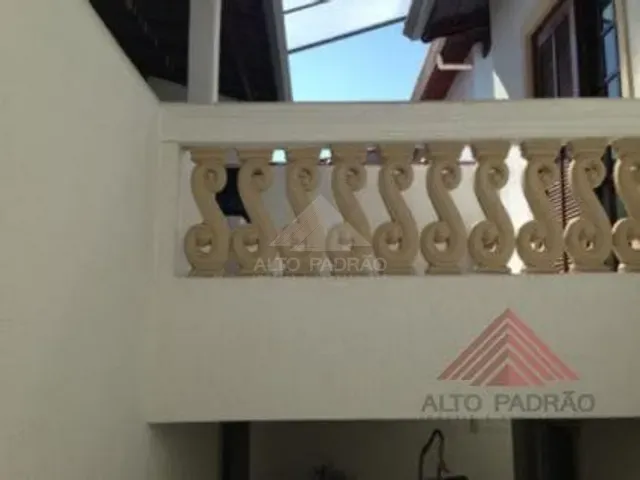 Sobrado com 100m² 4 quartos e 2 banheiros, à venda, no bairro Jardim Araguaia em Mauá