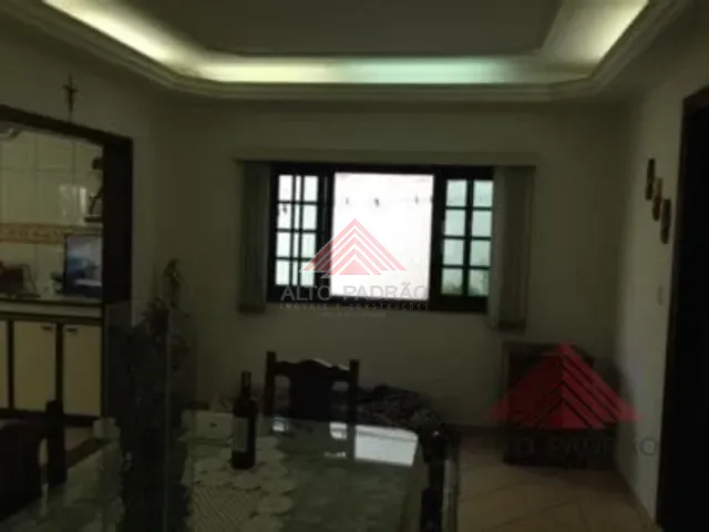 Sobrado com 100m² 4 quartos e 2 banheiros, à venda, no bairro Jardim Araguaia em Mauá