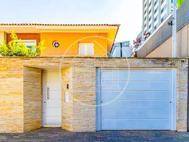 Sobrado com 220m² 4 quartos e 5 banheiros, à venda, no bairro Jardim Paulistano em São Paulo