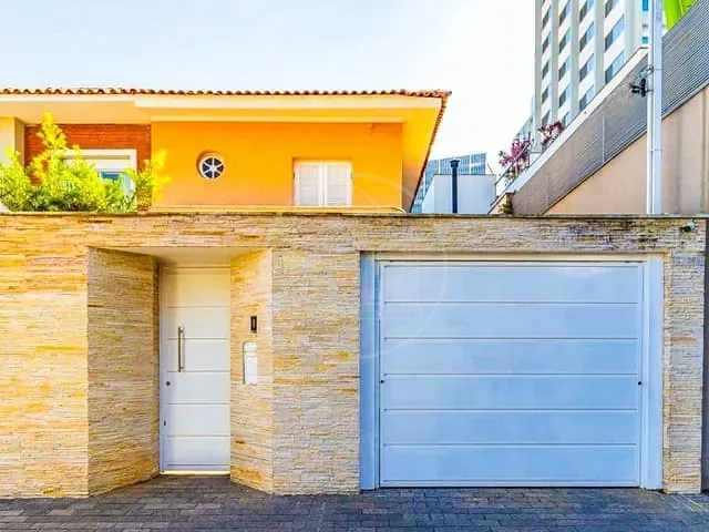 Sobrado com 220m² 4 quartos e 5 banheiros, à venda, no bairro Jardim Paulistano em São Paulo