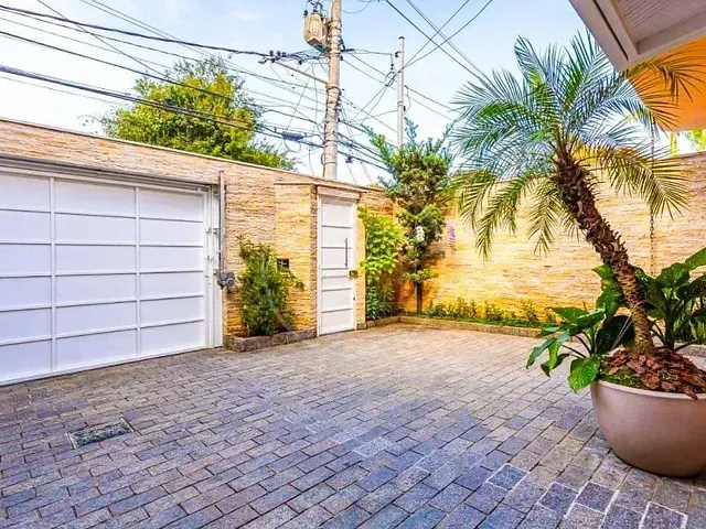 Sobrado com 220m² 4 quartos e 5 banheiros, à venda, no bairro Jardim Paulistano em São Paulo