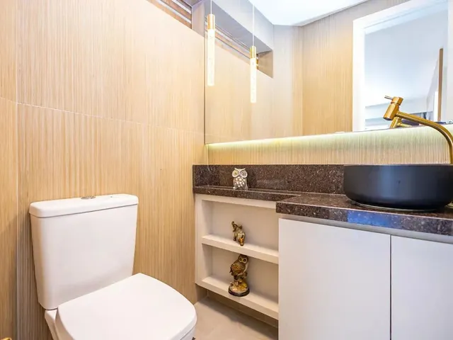 Casa 3 quartos e 3 banheiros, à venda, no bairro Campo Comprido em Curitiba