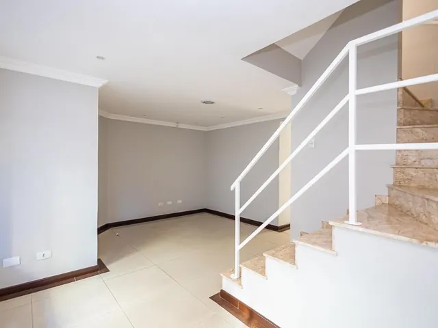 Sobrado 3 quartos e 3 banheiros, à venda, no bairro Santa Felicidade em Curitiba