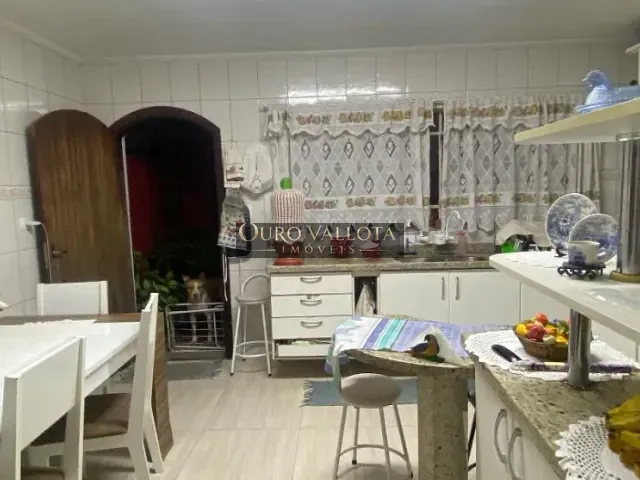 Sobrado 3 quartos e 3 banheiros, à venda, no bairro Vila Carrão em São Paulo