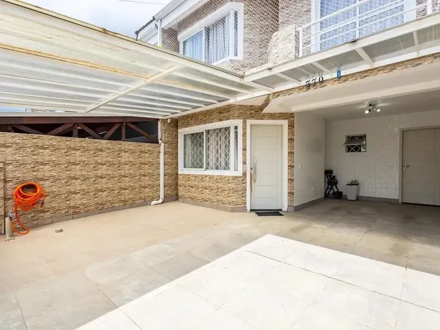 Sobrado com 55m² 3 quartos e 1 banheiro, à venda, no bairro Atuba em Curitiba