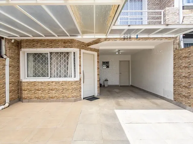Sobrado com 55m² 3 quartos e 1 banheiro, à venda, no bairro Atuba em Curitiba
