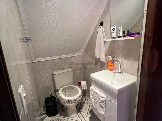 Sobrado com 196m² 4 quartos e 2 banheiros, à venda, no bairro Jardim Miranda D Aviz em Mauá