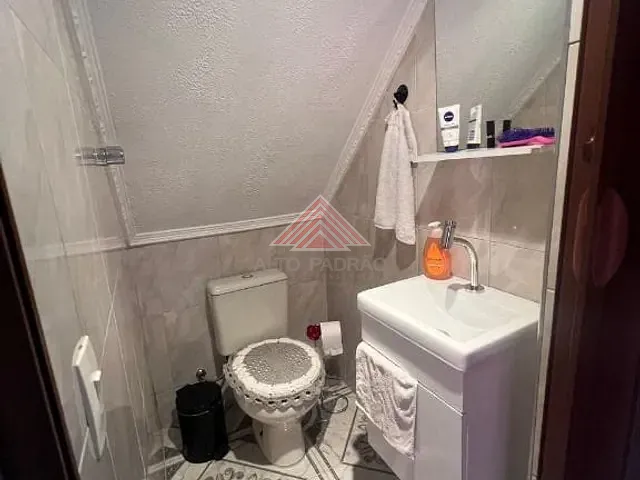 Sobrado com 196m² 4 quartos e 2 banheiros, à venda, no bairro Jardim Miranda D Aviz em Mauá
