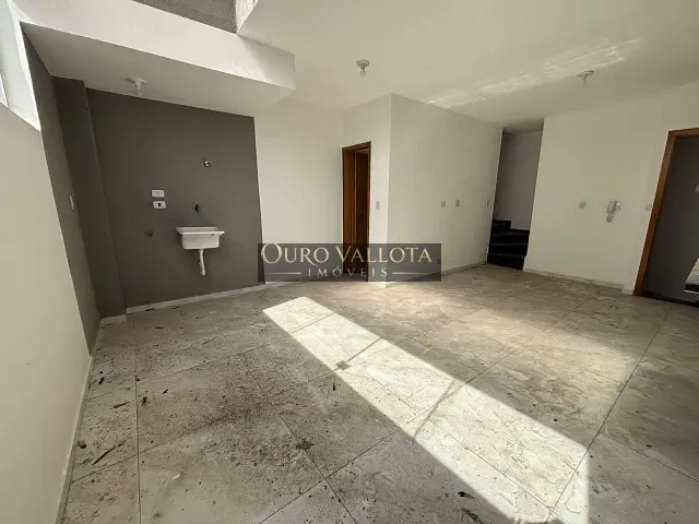 Sobrado 2 quartos e 2 banheiros, à venda, no bairro Vila Invernada em São Paulo