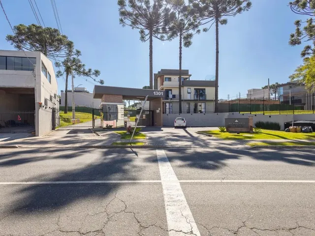 Sobrado com 127m² 3 quartos e 3 banheiros, à venda, no bairro Pinheirinho em Curitiba