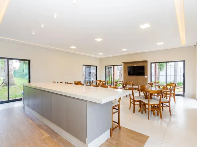 Casa com 127m² 3 quartos e 3 banheiros, à venda, no bairro Pinheirinho em Curitiba