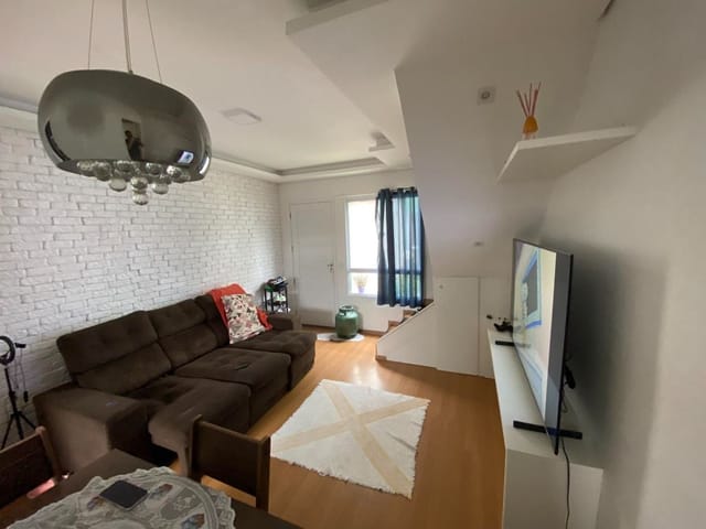 Sobrado com 52m² 2 quartos e 2 banheiros, à venda, no bairro Jardim São Marcos em Vargem Grande Paulista