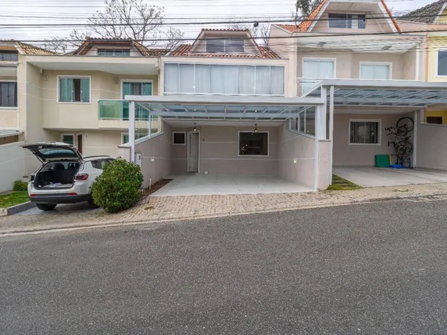 Sobrado 3 quartos e 3 banheiros, à venda, no bairro Campo Comprido em Curitiba