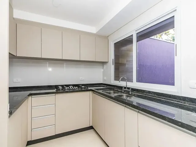 Sobrado 3 quartos e 1 banheiro, à venda, no bairro Ecoville em Curitiba