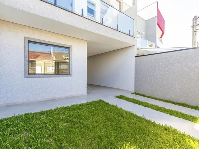 Casa 3 quartos e 3 banheiros, à venda, no bairro Campo Comprido em Curitiba
