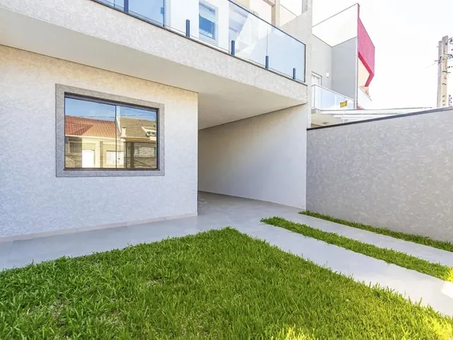 Sobrado 3 quartos e 1 banheiro, à venda, no bairro Campo Comprido em Curitiba