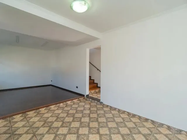 Sobrado 3 quartos e 3 banheiros, para alugar, no bairro São Braz em Curitiba