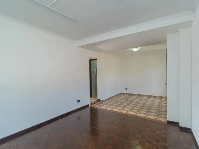 Casa 3 quartos e 3 banheiros, para alugar, no bairro São Braz em Curitiba