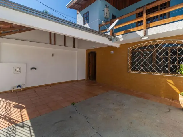 Casa 3 quartos e 2 banheiros, para alugar, no bairro Cidade Industrial em Curitiba