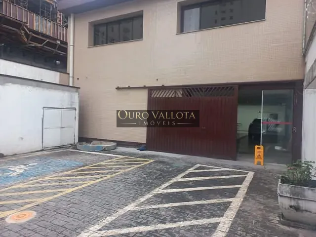 Sobrado para alugar, no bairro Vila Azevedo em São Paulo