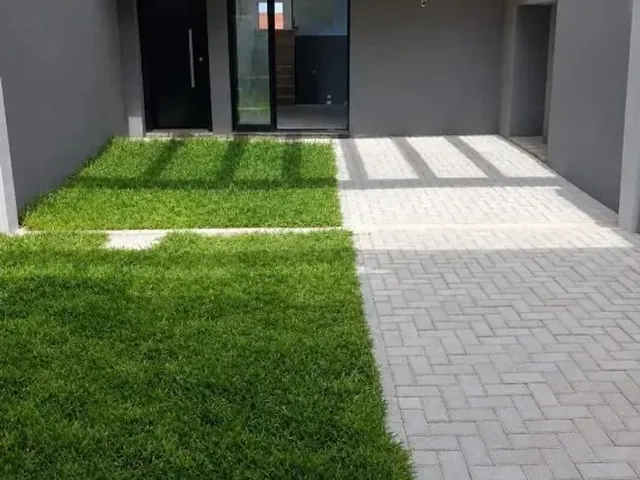Sobrado com 159m² 3 quartos e 3 banheiros, à venda, no bairro Pilarzinho em Curitiba