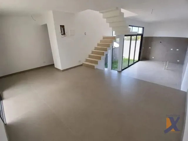 Sobrado com 159m² 3 quartos e 3 banheiros, à venda, no bairro Pilarzinho em Curitiba
