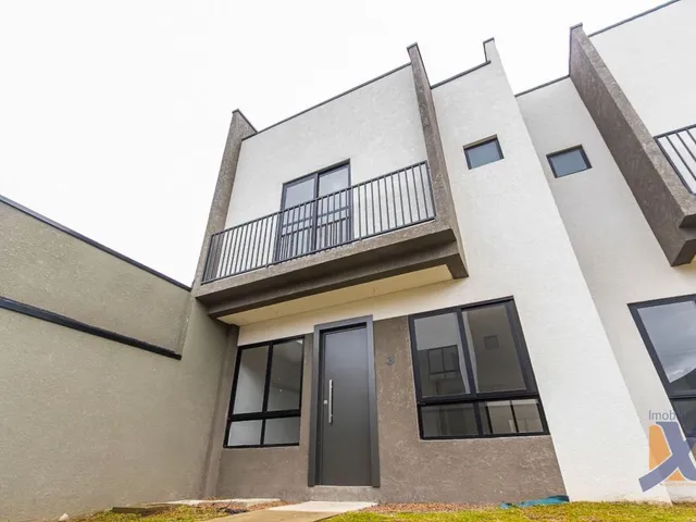 Sobrado com 90m² 3 quartos e 2 banheiros, à venda, no bairro Xaxim em Curitiba