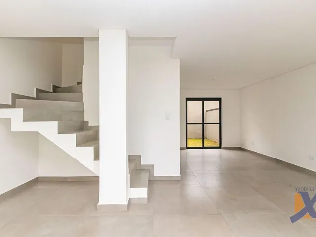 Casa com 90m² 3 quartos e 2 banheiros, à venda, no bairro Xaxim em Curitiba