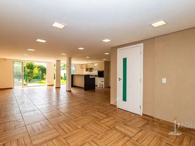 Casa com 600m² 4 quartos e 3 banheiros, à venda, no bairro Tingui em Curitiba