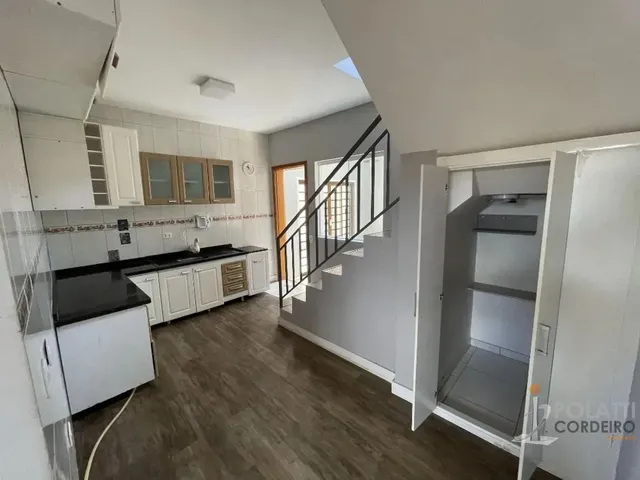 Sobrado com 154m² 3 quartos e 2 banheiros, à venda, no bairro Campo Pequeno em Colombo