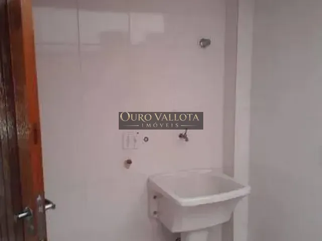 Sobrado 3 quartos e 2 banheiros, para alugar, no bairro Vila Invernada em São Paulo