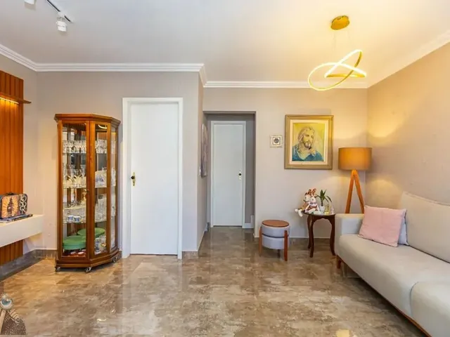 Sobrado com 79m² 3 quartos e 1 banheiro, à venda, no bairro Guaíra em Curitiba