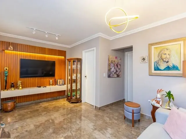 Sobrado com 79m² 3 quartos e 1 banheiro, à venda, no bairro Guaíra em Curitiba