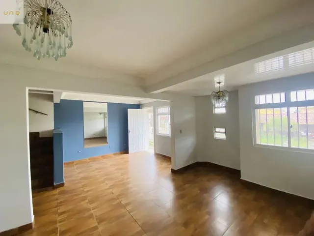 Sobrado 3 quartos e 5 banheiros, à venda, no bairro Rebouças em Curitiba