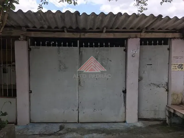 Sobrado com 288m², à venda, no bairro Chácara Maria Francisca em Mauá