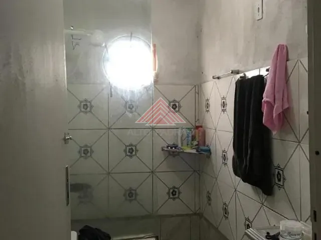 Sobrado com 288m², à venda, no bairro Chácara Maria Francisca em Mauá