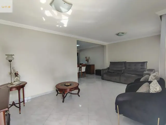 Casa com 196m² 3 quartos e 5 banheiros, à venda, no bairro Santa Quitéria em Curitiba