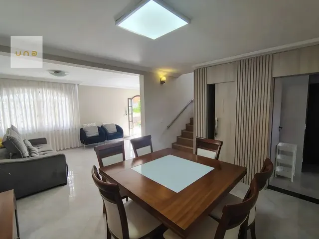 Sobrado com 196m² 3 quartos e 4 banheiros, à venda, no bairro Santa Quitéria em Curitiba