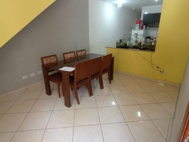 Sobrado com 127m² 2 quartos e 1 banheiro, à venda, no bairro Paisagem Casa Grande em Cotia