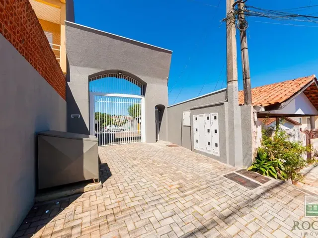 Casa 3 quartos e 2 banheiros, à venda, no bairro Pilarzinho em Curitiba