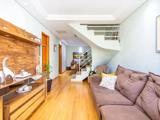 Casa com 215m² 3 quartos e 3 banheiros, à venda, no bairro Pilarzinho em Curitiba