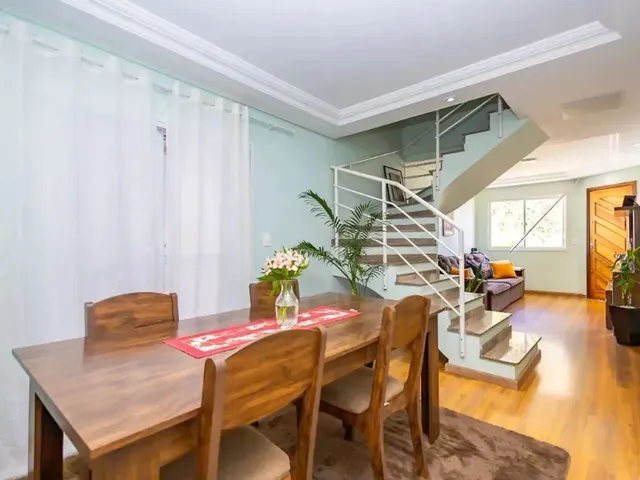 Casa com 215m² 3 quartos e 3 banheiros, à venda, no bairro Pilarzinho em Curitiba