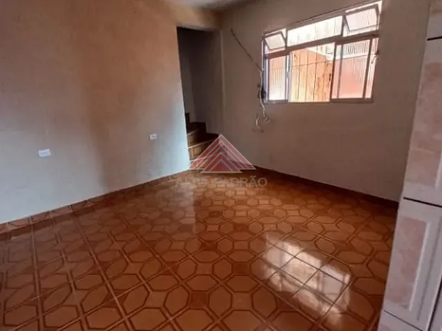 Sobrado com 125m² 3 quartos e 2 banheiros, à venda, no bairro Vila Feital em Mauá