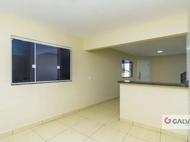 Sobrado 3 quartos e 1 banheiro, para alugar, no bairro Cajuru em Curitiba